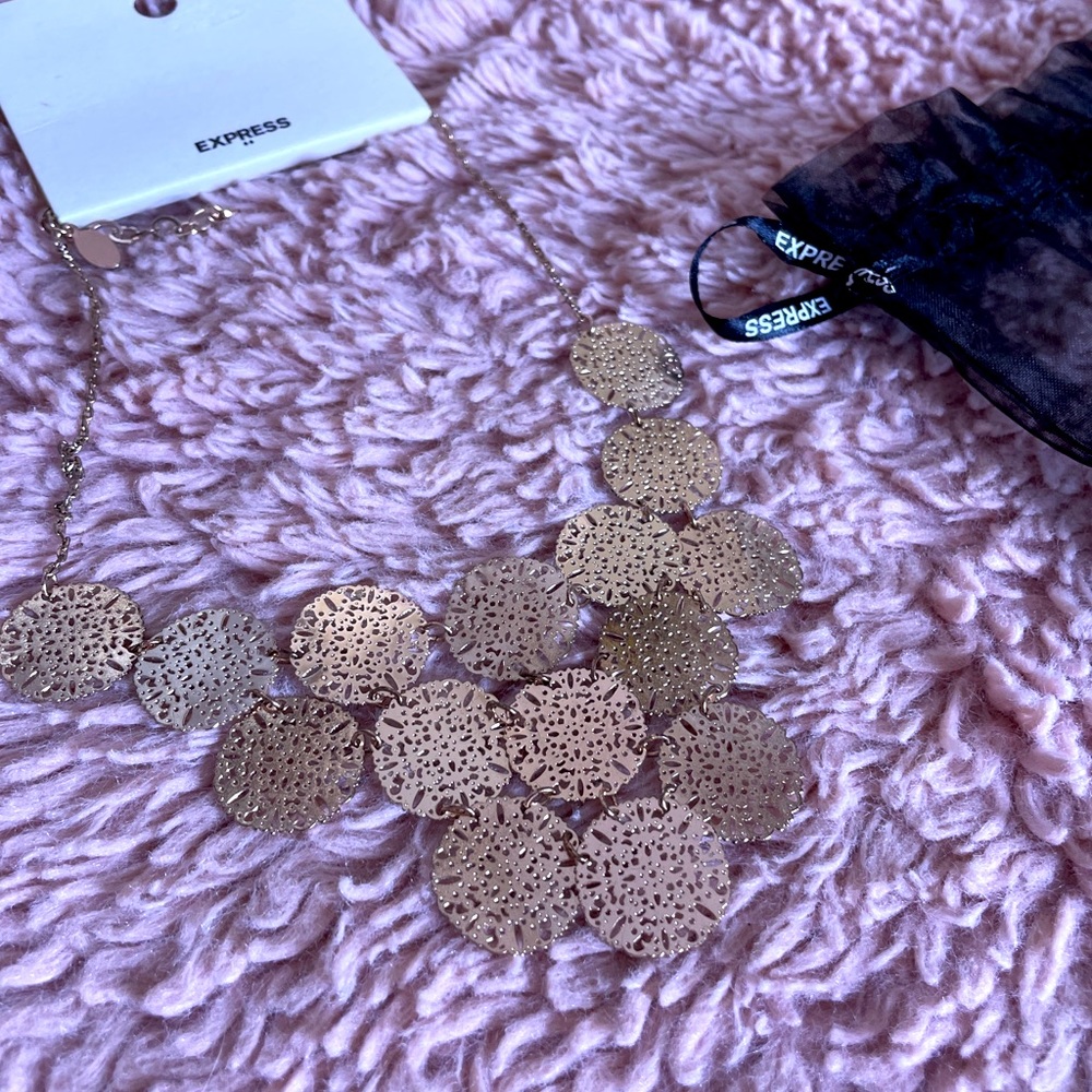 Express Necklace New